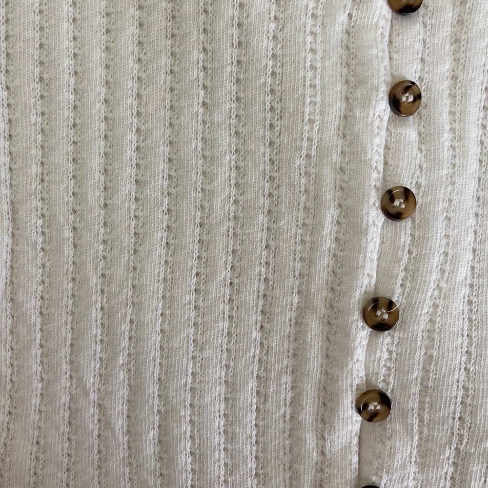 Forever 21 button up top - Picture 3 of 3